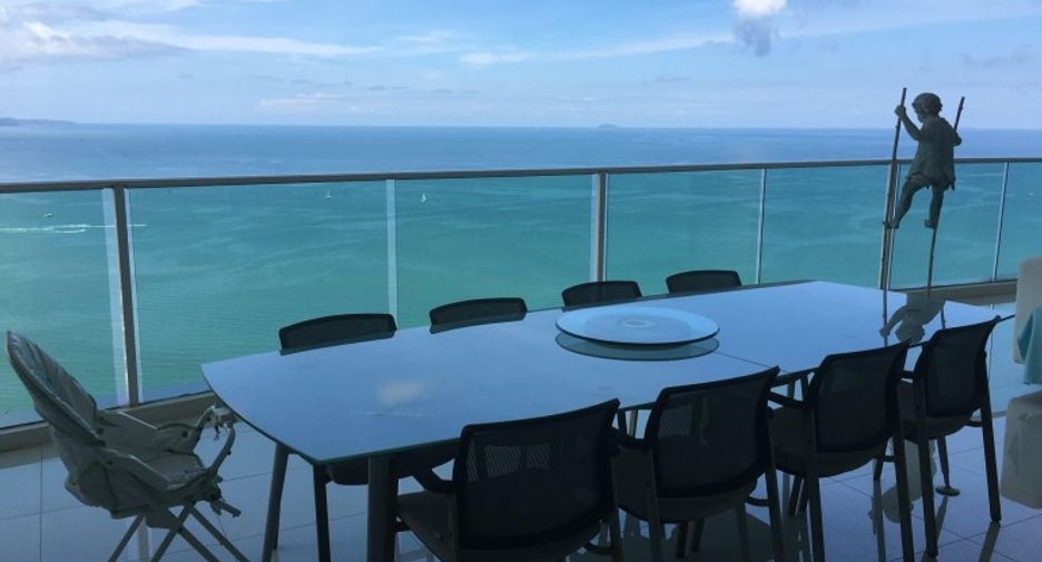 For rent そして for sale 4 Beds condo in Jomtien, Pattaya