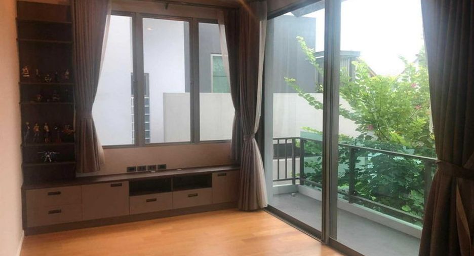 For sale and for rent 2 bed house in Bang Kapi, Bangkok
