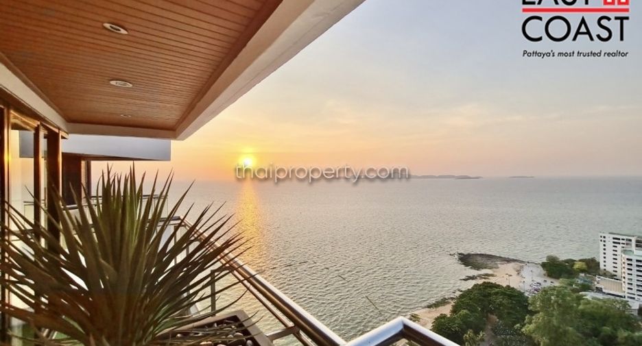 For sale studio condo in Pratumnak, Pattaya