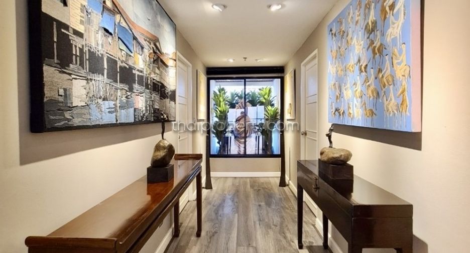 For sale studio condo in Pratumnak, Pattaya