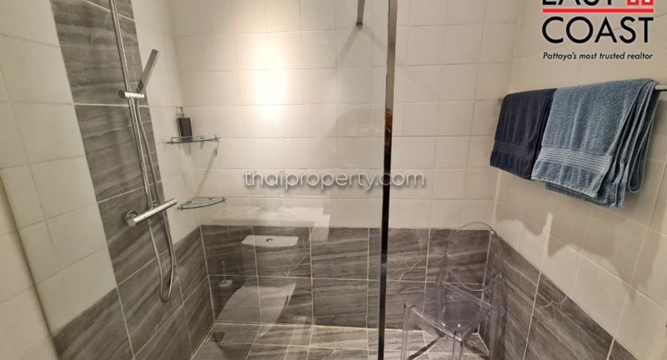 For sale studio condo in Pratumnak, Pattaya