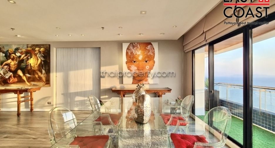 For sale studio condo in Pratumnak, Pattaya