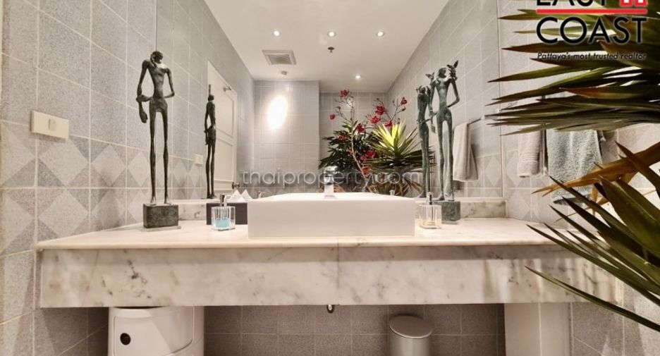 For sale studio condo in Pratumnak, Pattaya