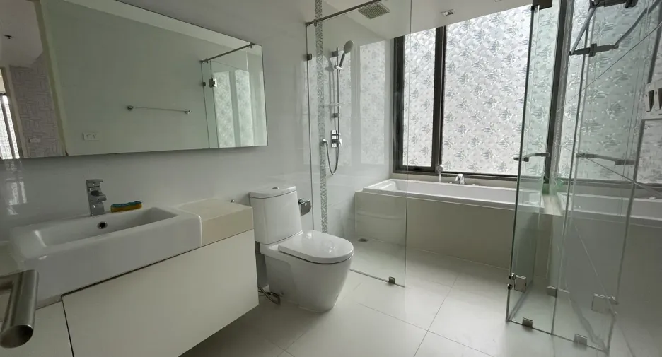 For rent 2 bed condo in Sathon, Bangkok