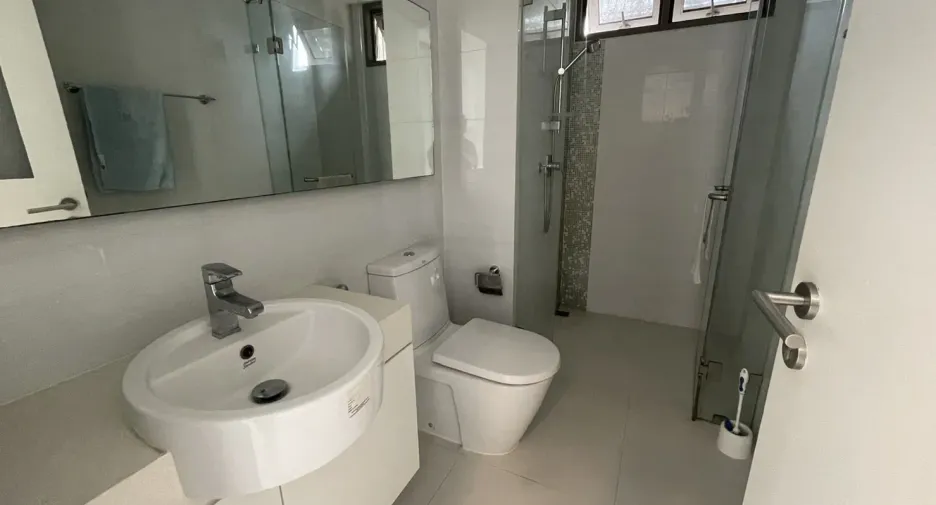 For rent 2 bed condo in Sathon, Bangkok