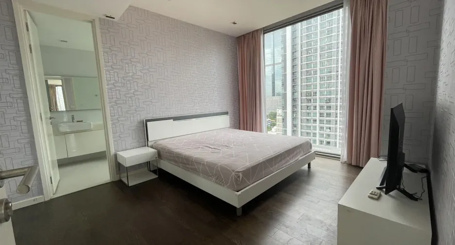For rent 2 bed condo in Sathon, Bangkok