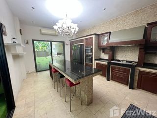 For rent 4 bed house in Bang Kapi, Bangkok