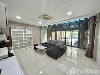 For rent 4 bed house in Bang Kapi, Bangkok