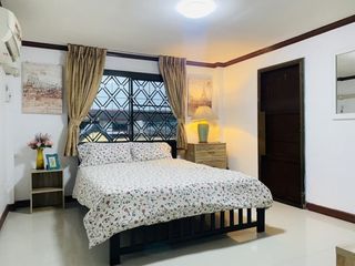 For rent 4 ベッドルーム house in Phra Nakhon, Bangkok