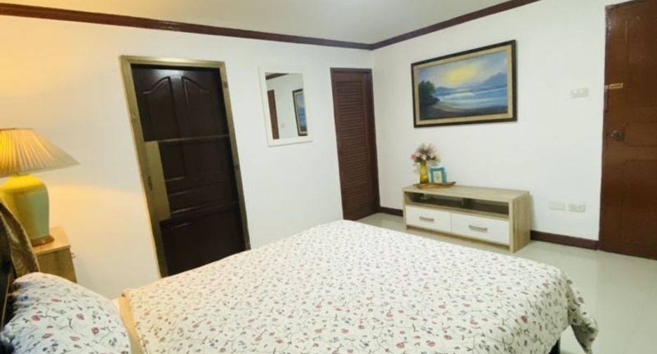 For rent 4 ベッドルーム house in Phra Nakhon, Bangkok