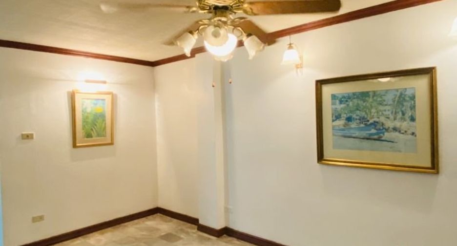 For rent 4 ベッドルーム house in Phra Nakhon, Bangkok