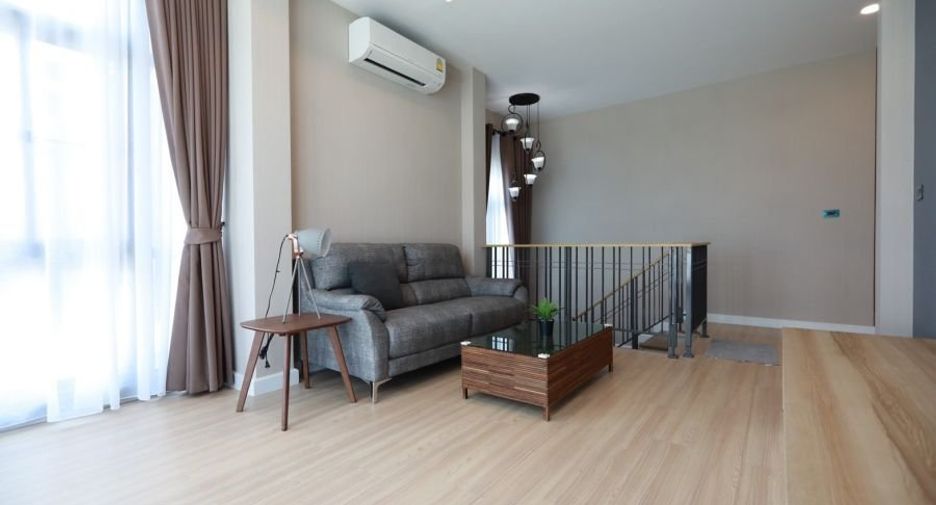 For rent 3 bedrooms house in Bang Lamung, Chonburi