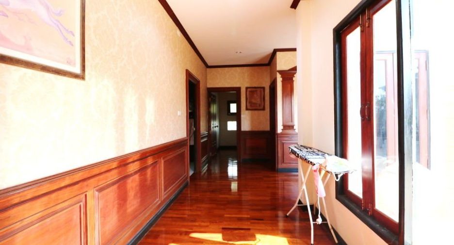 For sale 4 bed house in Mueang Nong Khai, Nong Khai