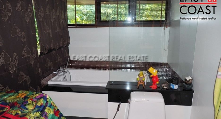 For sale 4 bedrooms house in Bang Lamung, Chonburi