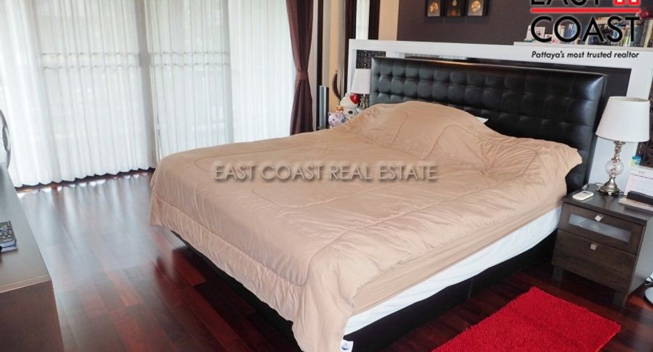 For sale 4 bedrooms house in Bang Lamung, Chonburi