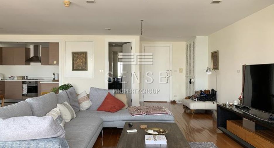 For rent 2 bedrooms condo in Watthana, Bangkok