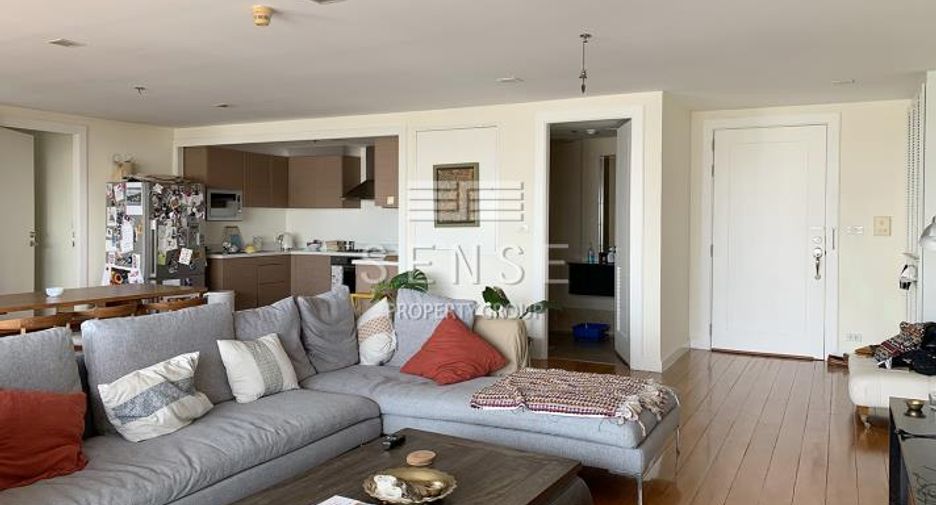 For rent 2 bedrooms condo in Watthana, Bangkok