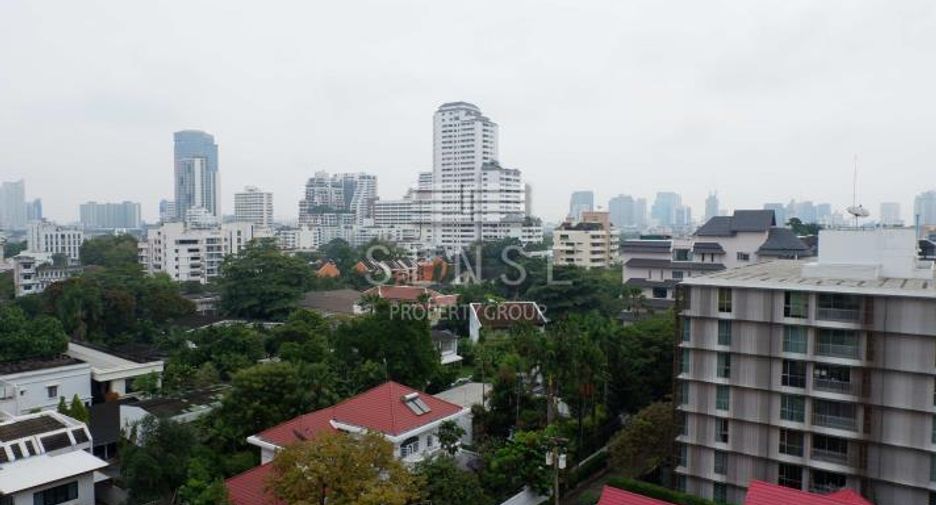 For rent 2 bedrooms condo in Watthana, Bangkok