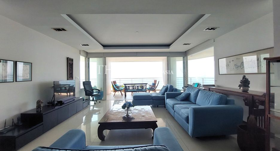 For sale 4 bedrooms condo in Bang Lamung, Chonburi