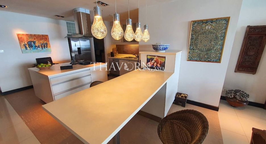 For sale 4 bedrooms condo in Bang Lamung, Chonburi