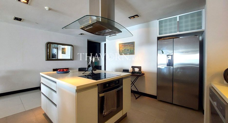 For sale 4 bedrooms condo in Bang Lamung, Chonburi