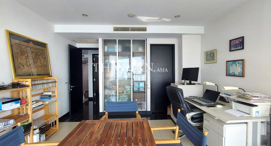 For sale 4 bedrooms condo in Bang Lamung, Chonburi