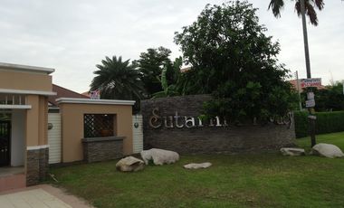 Haus zum Kauf mit 3 Zimmer in Lam Luk Ka, Pathum Thani