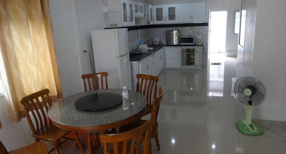 Casa en venta de 3 habitaciones en Lam Luk Ka, Pathum Thani