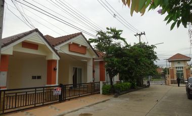 Haus zum Kauf mit 3 Zimmer in Lam Luk Ka, Pathum Thani