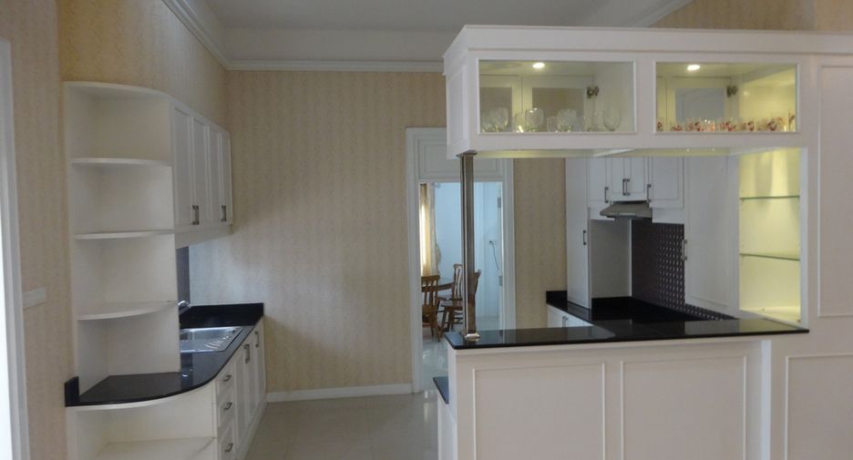 Casa en venta de 3 habitaciones en Lam Luk Ka, Pathum Thani