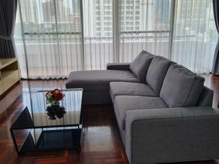For rent 3 bed apartment in Watthana, Bangkok