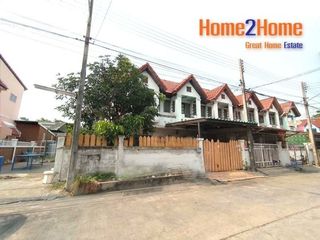 For sale 3 bedrooms townhouse in Mueang Pathum Thani, Pathum Thani