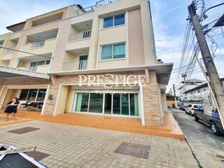 For rent and for sale 6 bed retail Space in Central Pattaya, Pattaya