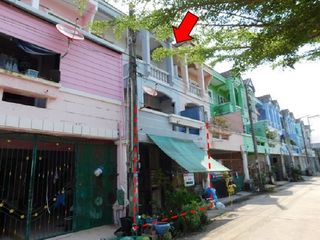 For sale 6 Beds townhouse in Mueang Rayong, Rayong