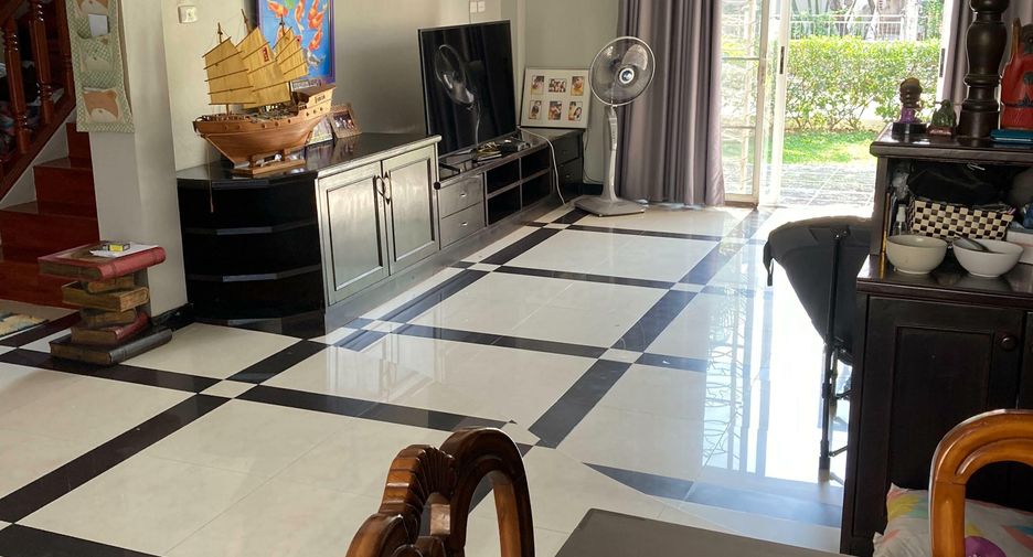 For sale 5 Beds house in Hang Dong, Chiang Mai