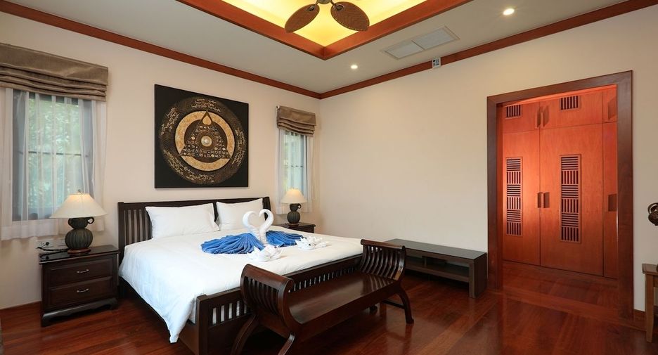For rent 4 bed villa in Mueang Phuket, Phuket