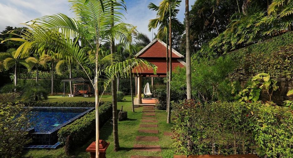 For rent 4 bed villa in Mueang Phuket, Phuket