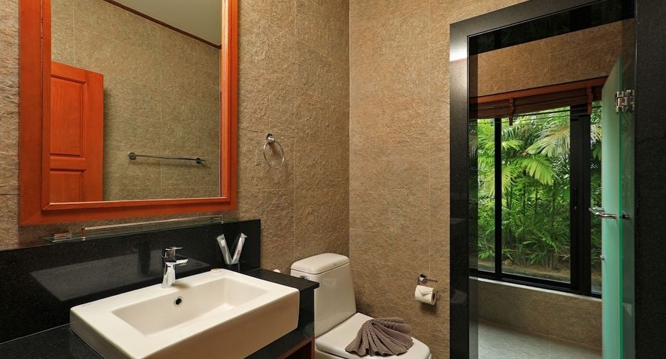 For rent 4 bed villa in Mueang Phuket, Phuket