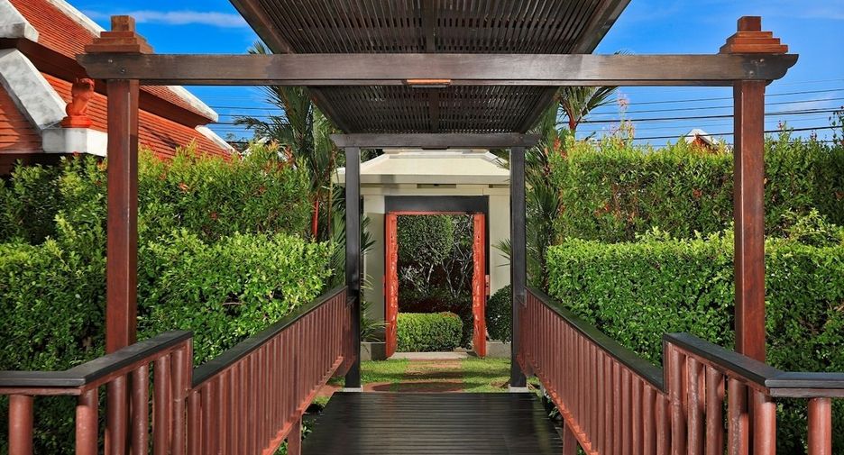 For rent 4 bed villa in Mueang Phuket, Phuket