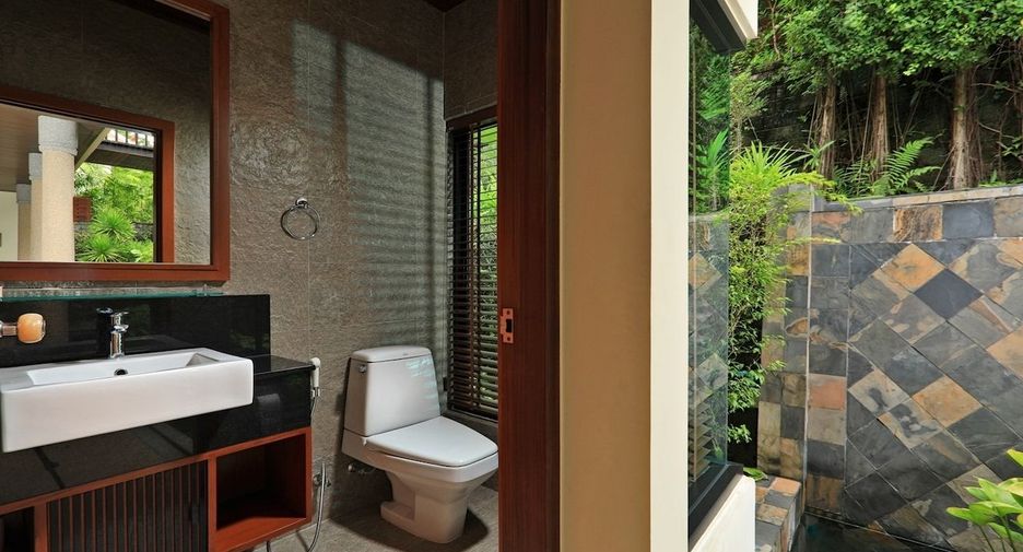 For rent 4 bed villa in Mueang Phuket, Phuket