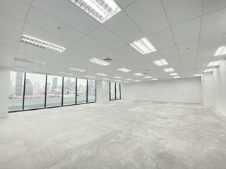 For rent 1 bed office in Watthana, Bangkok