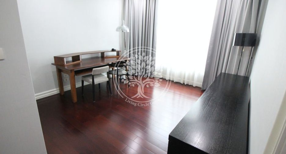 Condo en alquiler de 4 habitaciones en Pathum Wan, Bangkok