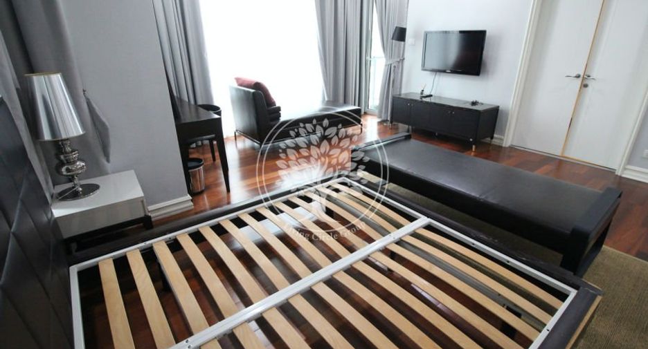 Condo en alquiler de 4 habitaciones en Pathum Wan, Bangkok