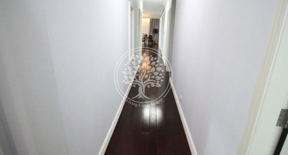 Condo en alquiler de 4 habitaciones en Pathum Wan, Bangkok