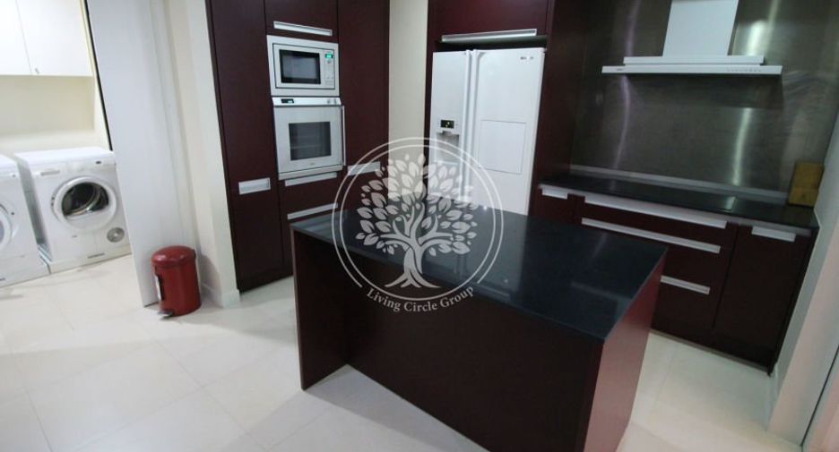 Condo en alquiler de 4 habitaciones en Pathum Wan, Bangkok