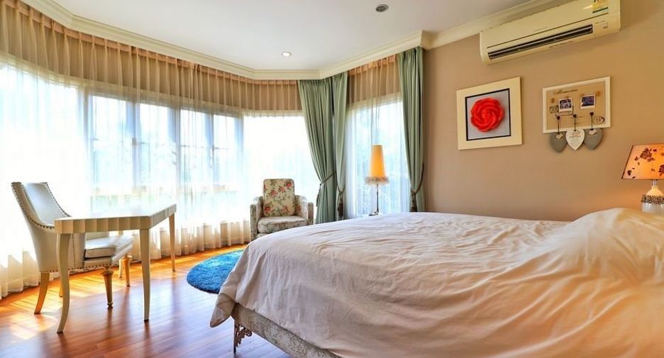 For sale 6 bedrooms house in Bang Kruai, Nonthaburi