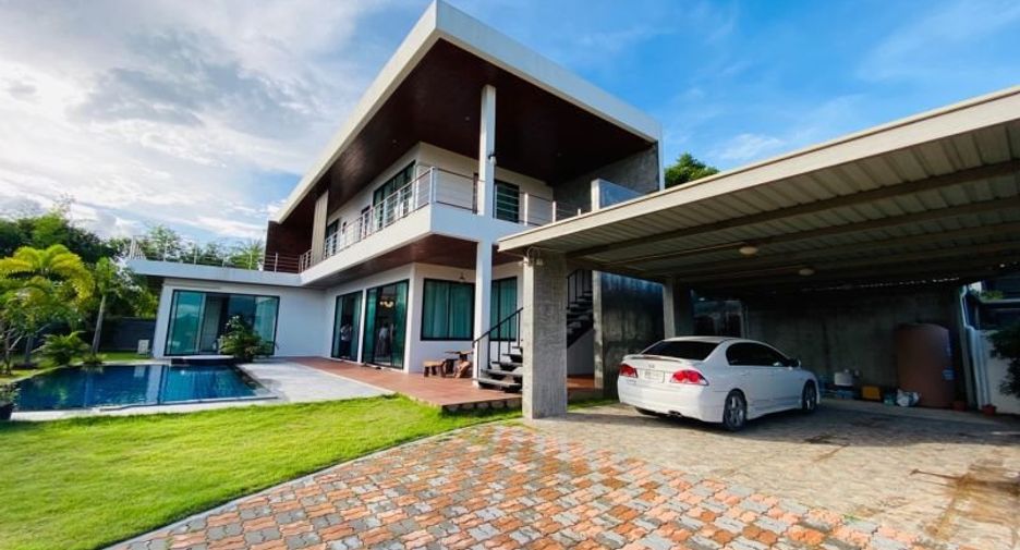 For rent and for sale 3 bedrooms house in Bang Lamung, Chonburi