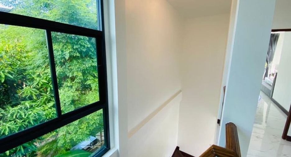 For rent and for sale 3 bedrooms house in Bang Lamung, Chonburi