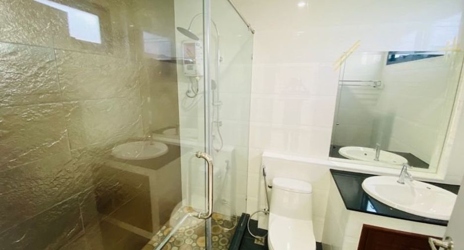 For rent and for sale 3 bedrooms house in Bang Lamung, Chonburi