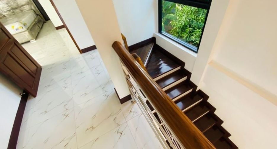 For rent and for sale 3 bedrooms house in Bang Lamung, Chonburi